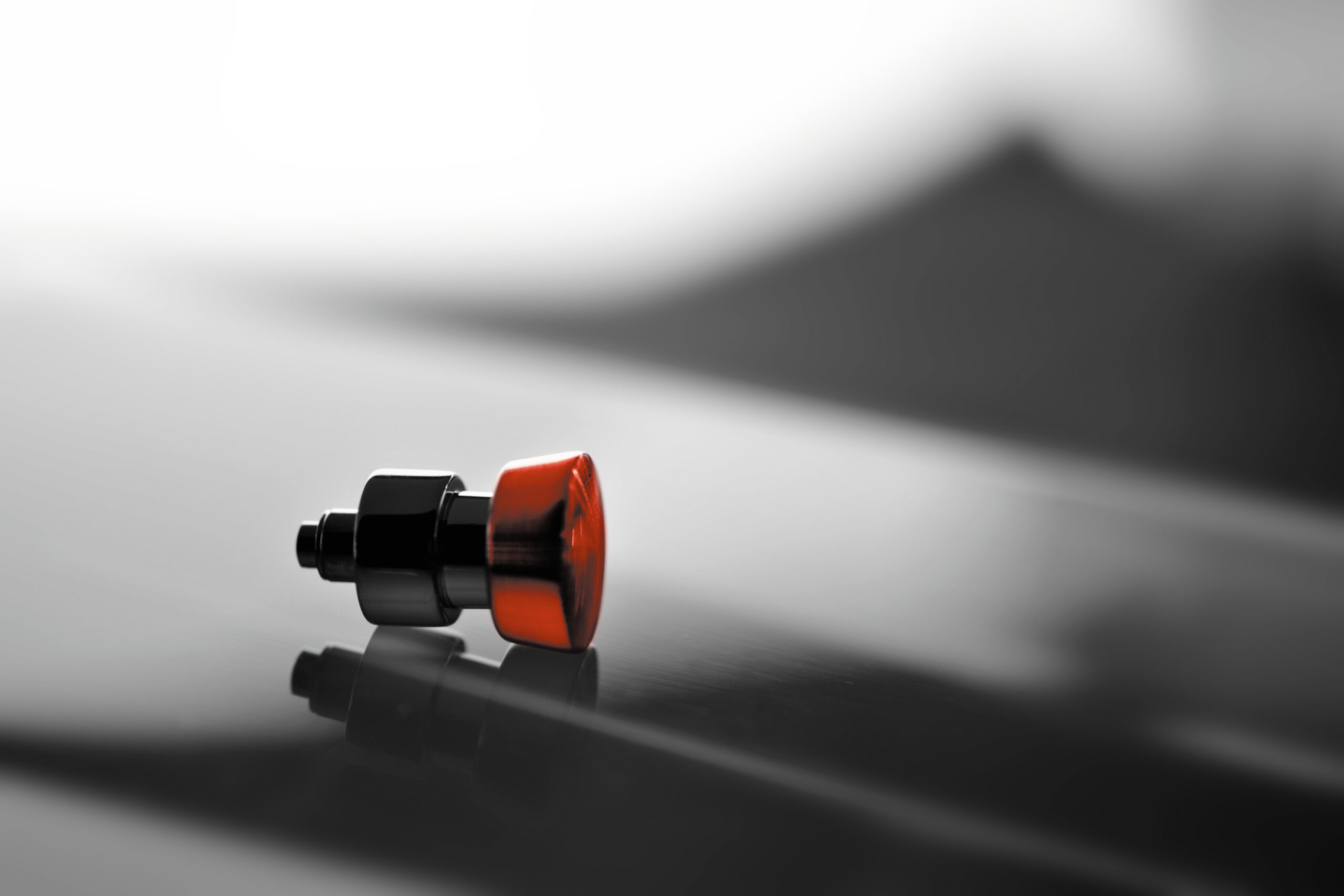 Hanhart_Primus_Red-button_web