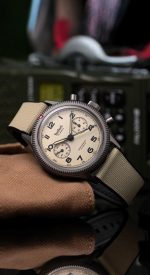 hanhart-417-ti-desert-pilot-mood-1-xs-1.jpg